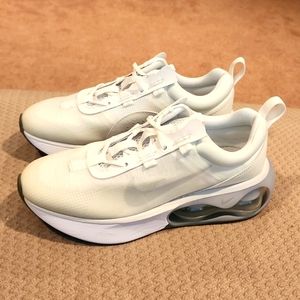 NIB Nike Airmax 2021 (GS)